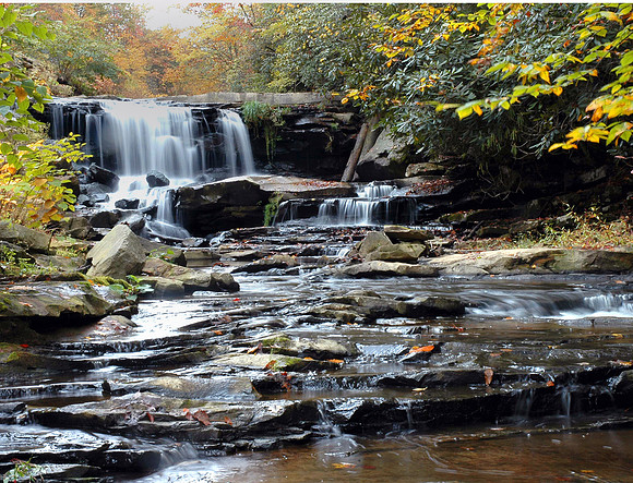WATERFALL UNDER NEW RIVER BRIDGE